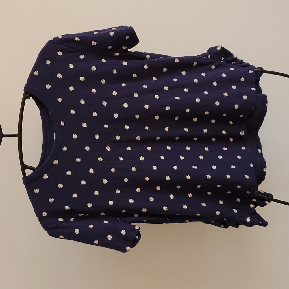 Old Navy * Daisy print, side ruffled t shirt